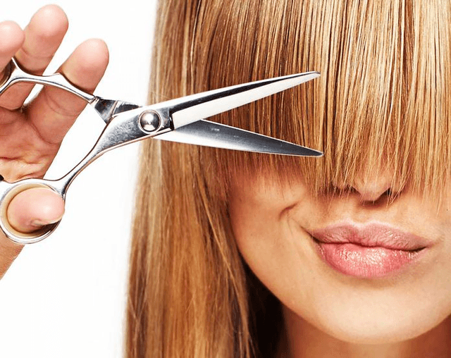 نحوه کوتاه کردن چتری در خانه نحوه کوتاه کردن چتری در خانه